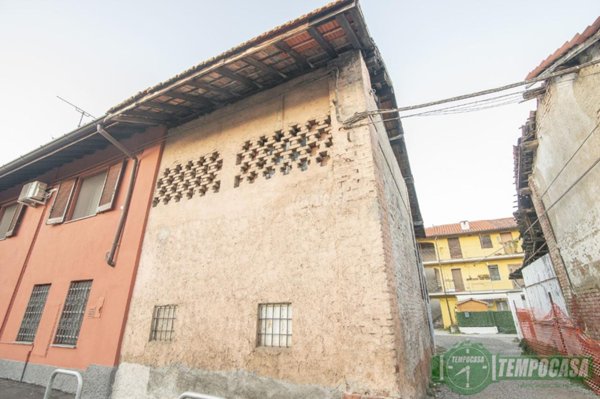 casa indipendente in vendita a Sesto San Giovanni in zona Rondò/Torretta