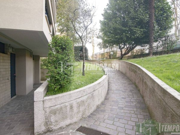 appartamento in vendita a Sesto San Giovanni in zona Rondinella