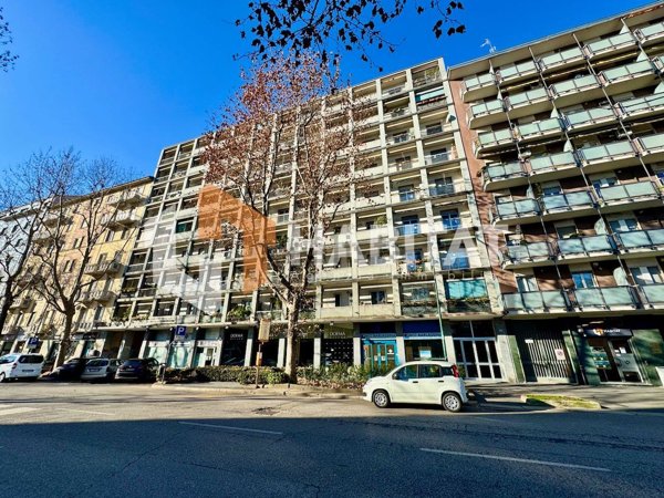 appartamento in vendita a Sesto San Giovanni in zona Rondò/Torretta