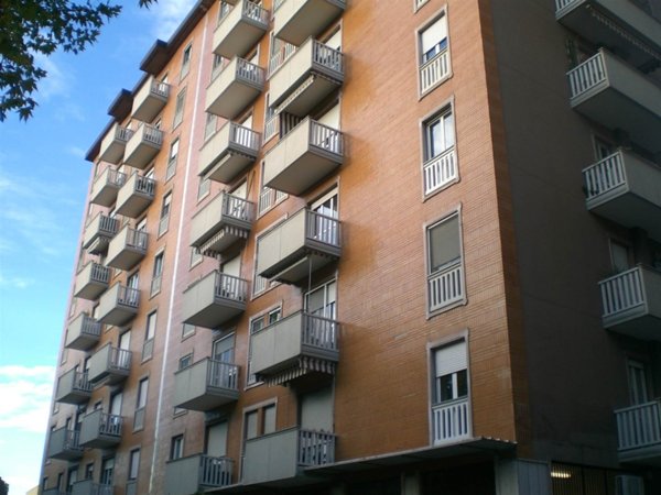 appartamento in vendita a Sesto San Giovanni in zona Pelucca/Villaggio Falck