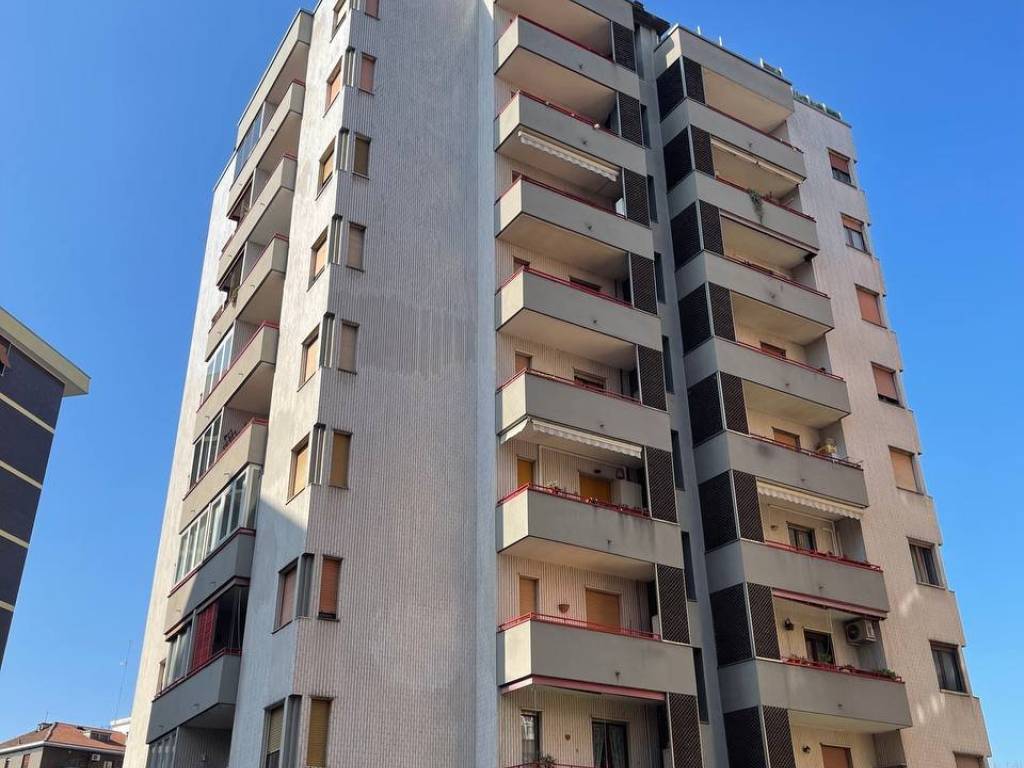 appartamento in vendita a Sesto San Giovanni in zona Rondò/Torretta