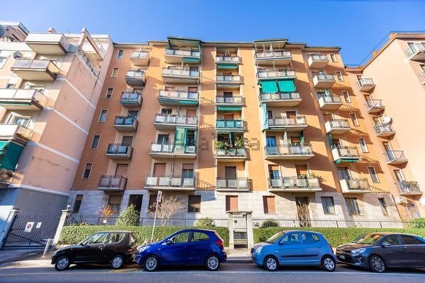 appartamento in vendita a Sesto San Giovanni in zona Rondinella