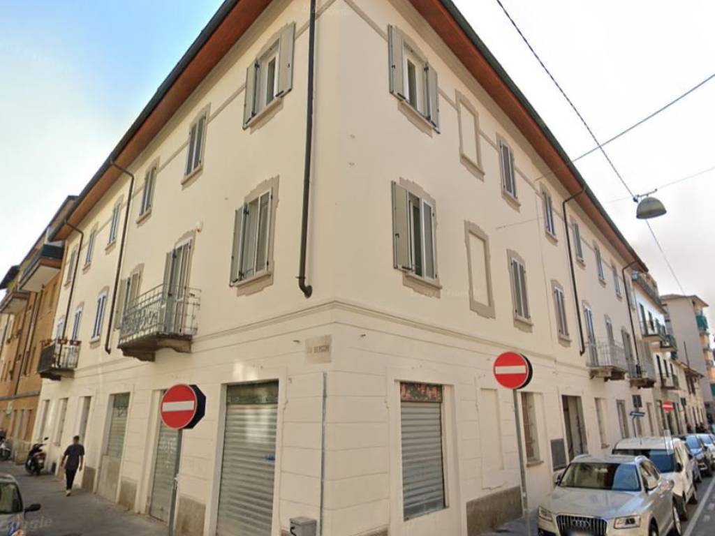 locale commerciale in vendita a Sesto San Giovanni in zona Rondò/Torretta