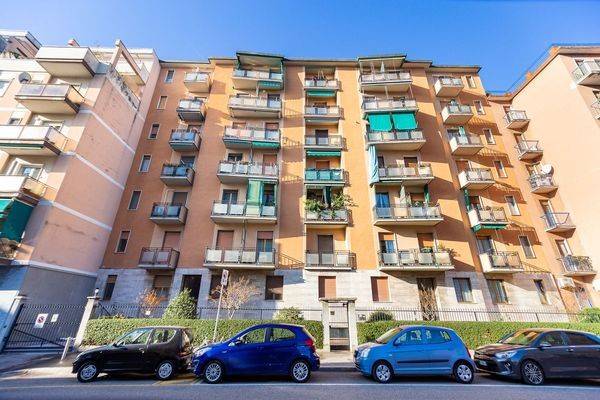 appartamento in vendita a Sesto San Giovanni in zona Rondinella