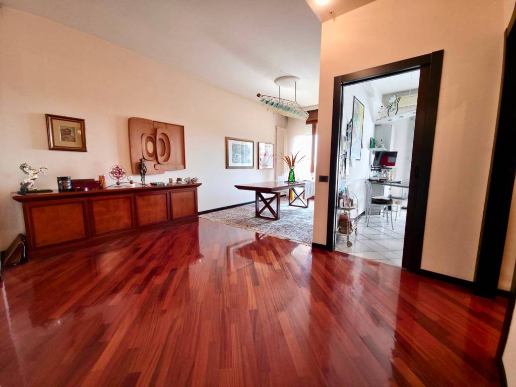 appartamento in vendita a Sesto San Giovanni