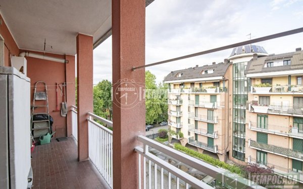 appartamento in vendita a Sesto San Giovanni in zona Rondinella
