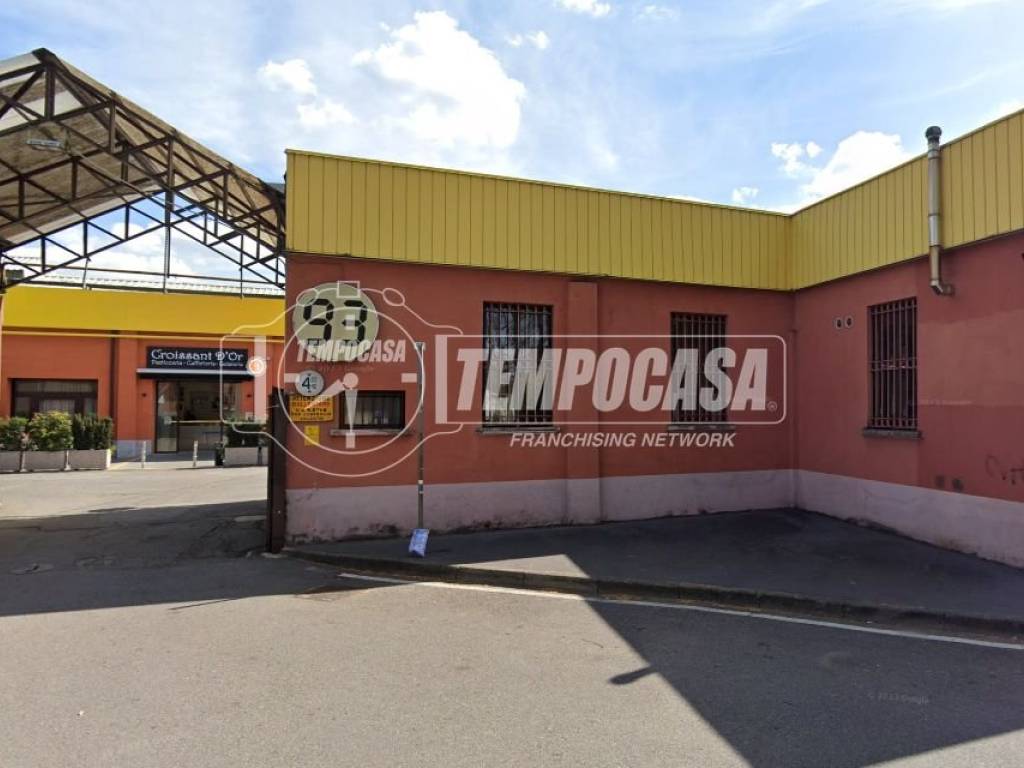 locale commerciale in vendita a Sesto San Giovanni