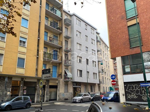 appartamento in vendita a Sesto San Giovanni in zona Rondò/Torretta
