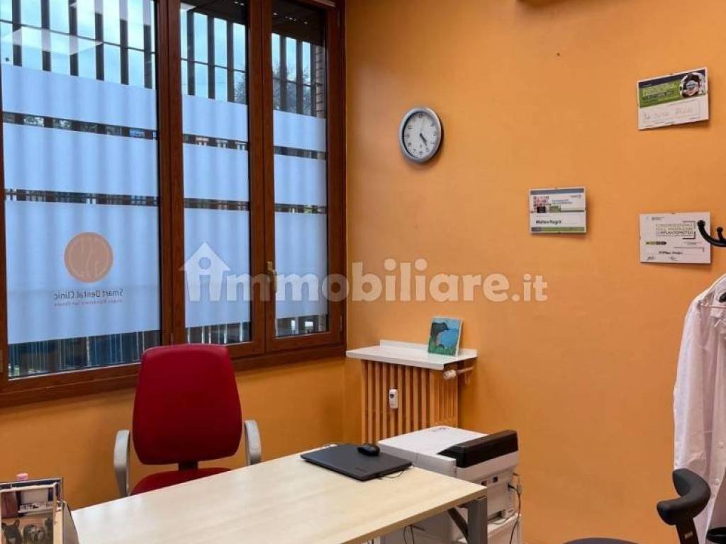 ufficio in vendita a Sesto San Giovanni in zona Rondò/Torretta
