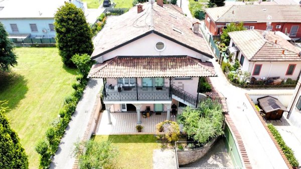 casa indipendente in vendita a Sesto San Giovanni