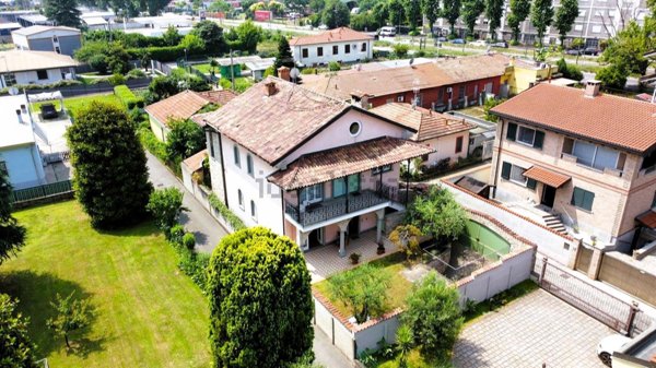 casa indipendente in vendita a Sesto San Giovanni