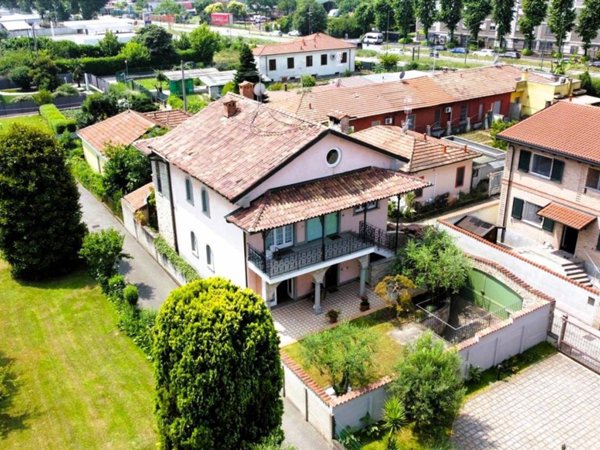 casa indipendente in vendita a Sesto San Giovanni