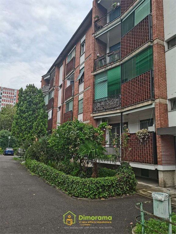 appartamento in vendita a Sesto San Giovanni in zona Pelucca/Villaggio Falck