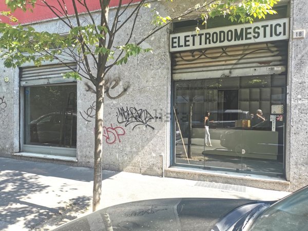 negozio in vendita a Sesto San Giovanni