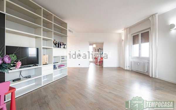 appartamento in vendita a Sesto San Giovanni in zona Rondinella