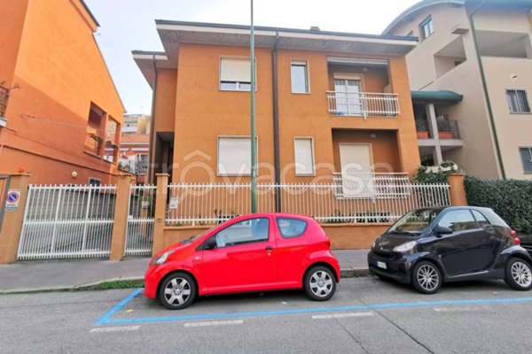 casa indipendente in vendita a Sesto San Giovanni