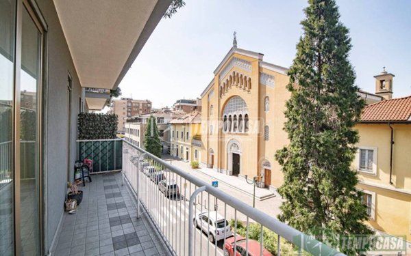 appartamento in vendita a Sesto San Giovanni in zona Rondò/Torretta