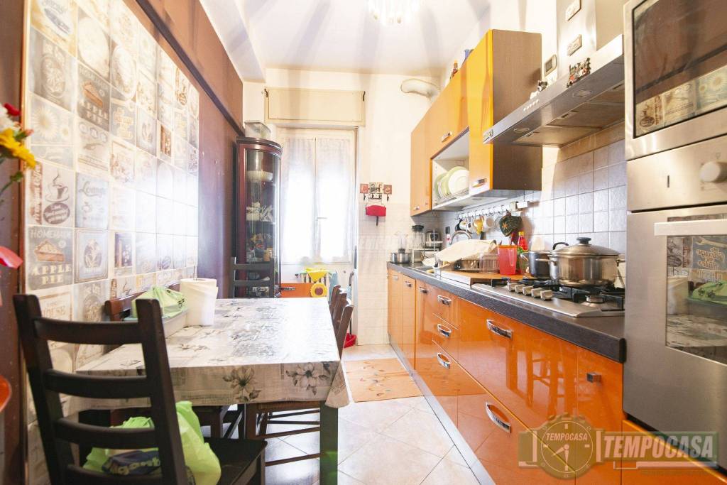 appartamento in vendita a Sesto San Giovanni in zona Rondinella