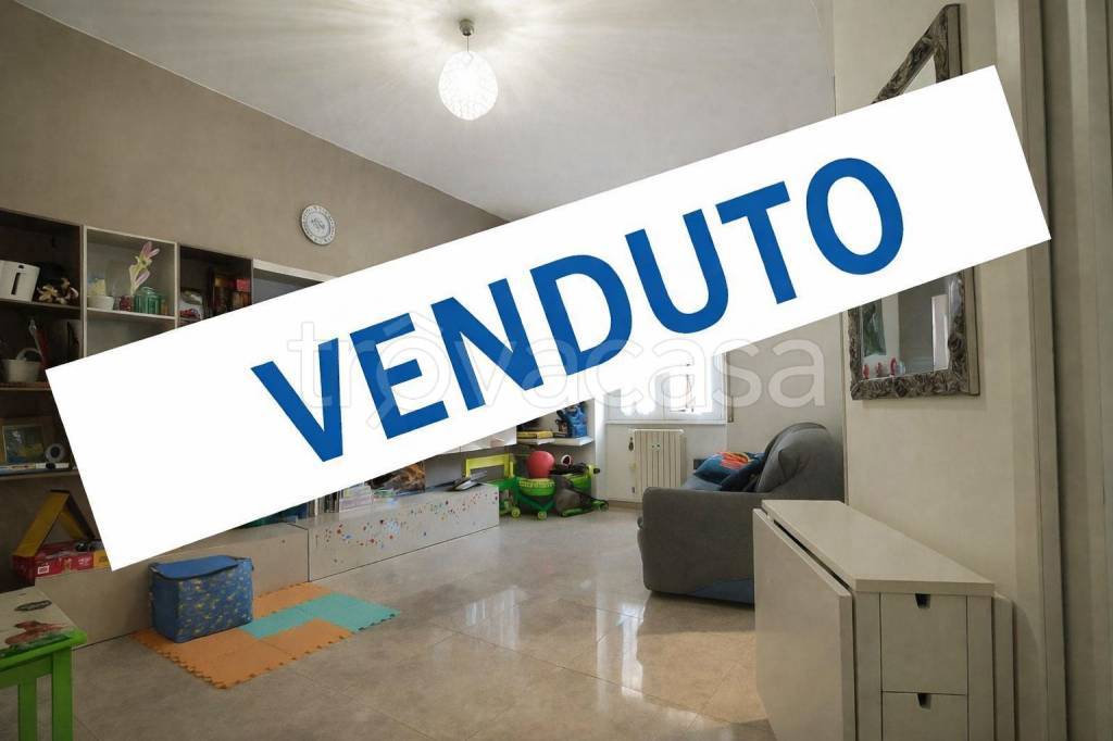 appartamento in vendita a Sesto San Giovanni in zona Rondinella