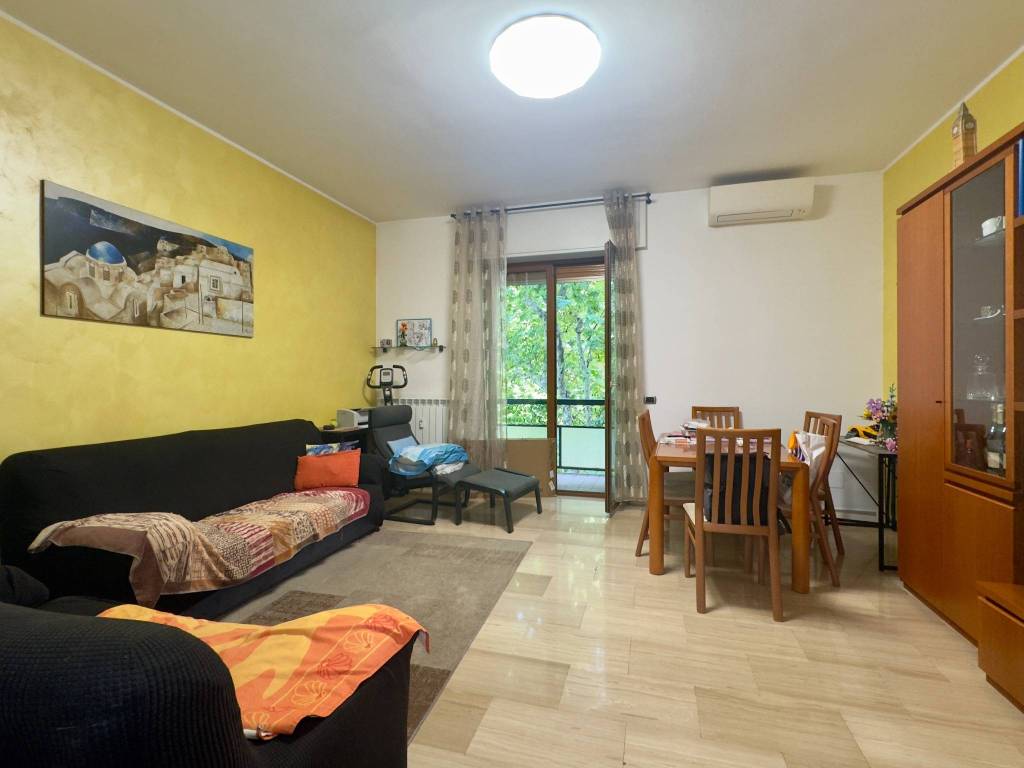 appartamento in vendita a Sesto San Giovanni in zona Rondinella