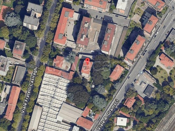 locale di sgombero in vendita a Sesto San Giovanni