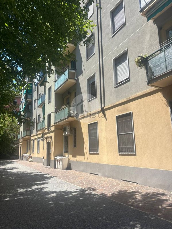 appartamento in vendita a Sesto San Giovanni in zona Rondò/Torretta