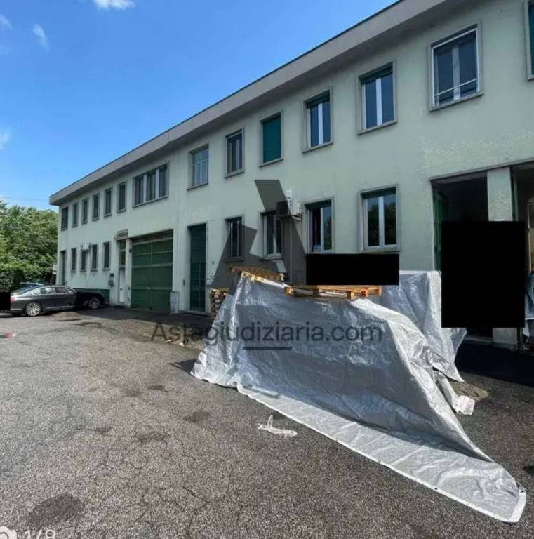 negozio in vendita a Sesto San Giovanni