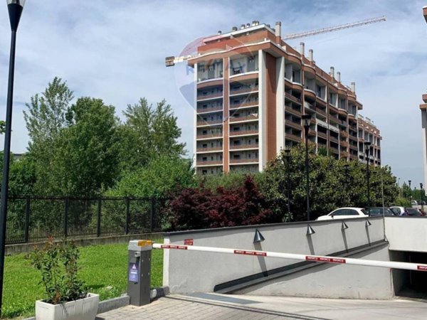 appartamento in vendita a Sesto San Giovanni in zona Restellone