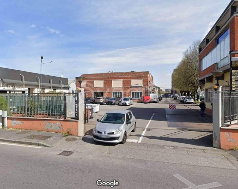 locale commerciale in vendita a Sesto San Giovanni