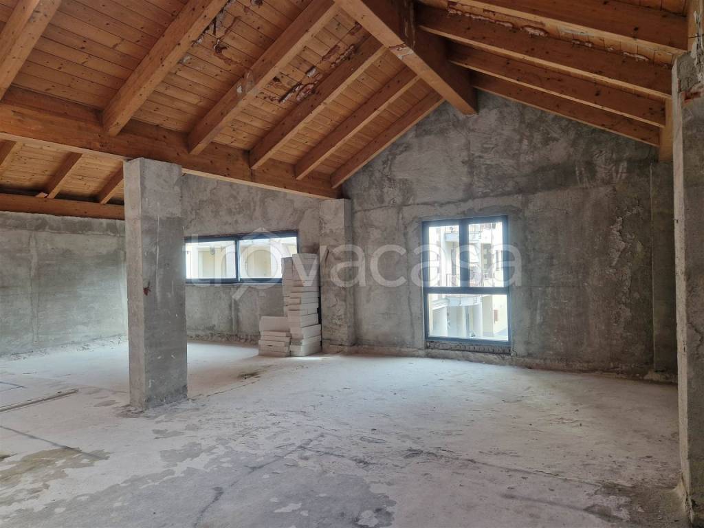 casa semindipendente in vendita a Sesto San Giovanni in zona Rondò/Torretta