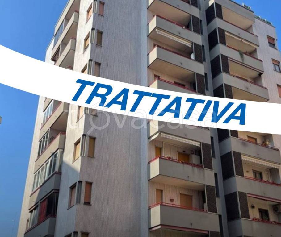 appartamento in vendita a Sesto San Giovanni in zona Rondò/Torretta