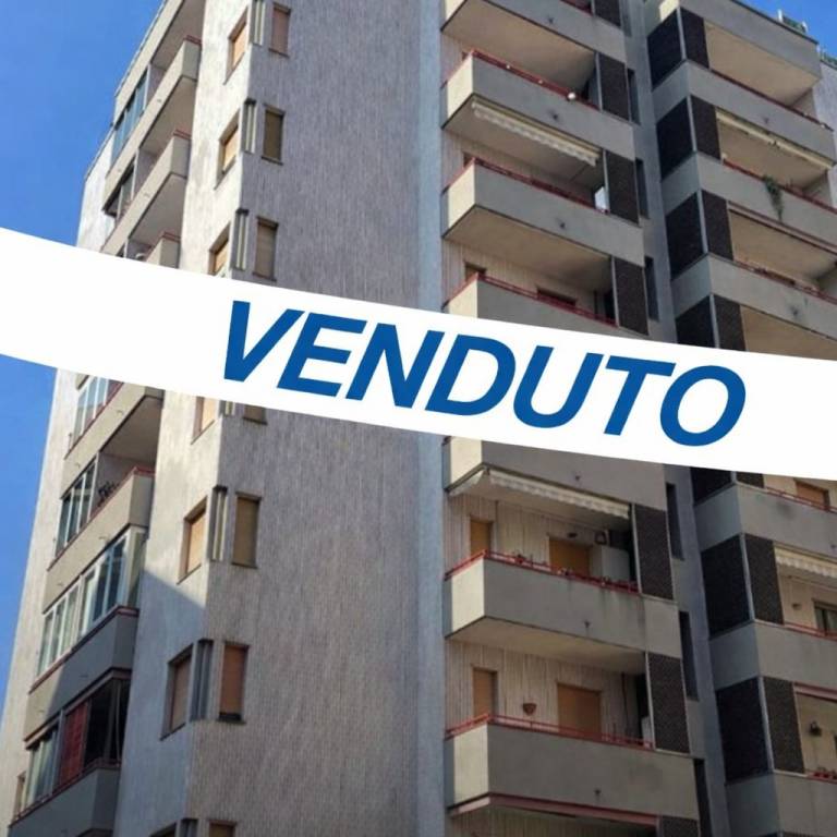 appartamento in vendita a Sesto San Giovanni in zona Rondò/Torretta