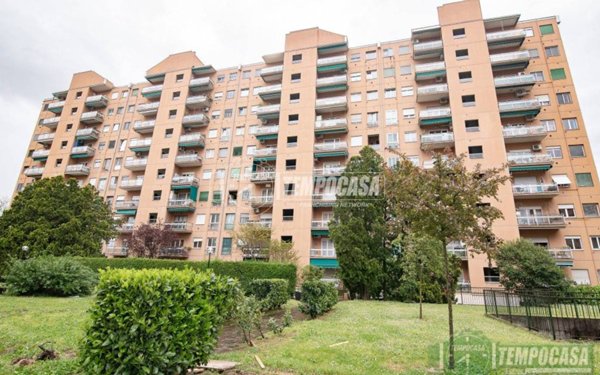 appartamento in vendita a Sesto San Giovanni in zona Rondò/Torretta