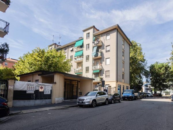 appartamento in vendita a Sesto San Giovanni in zona Rondò/Torretta