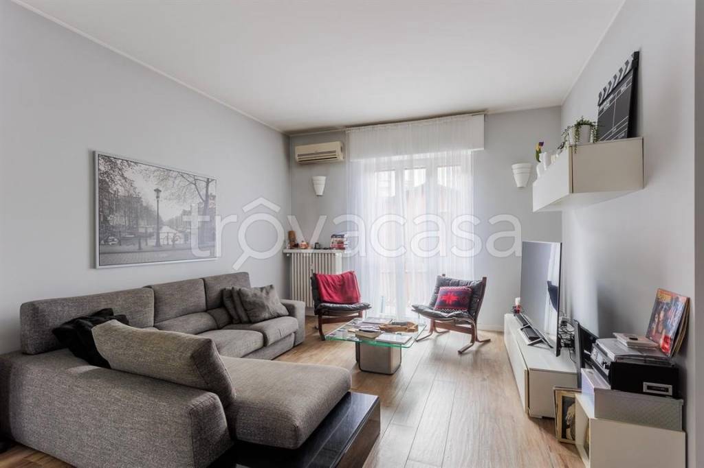 appartamento in vendita a Sesto San Giovanni in zona Rondò/Torretta