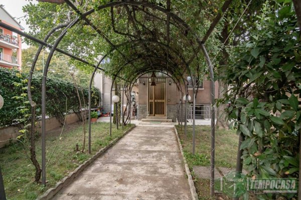 casa indipendente in vendita a Sesto San Giovanni in zona Rondò/Torretta