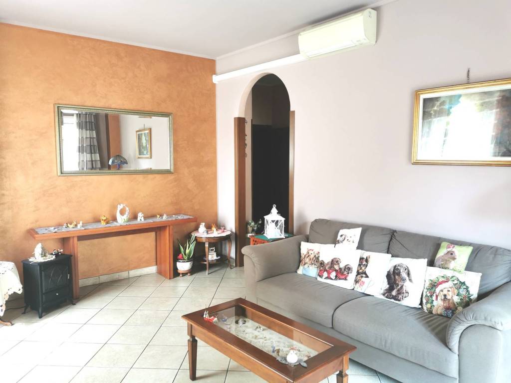 appartamento in vendita a Sesto San Giovanni in zona Rondinella
