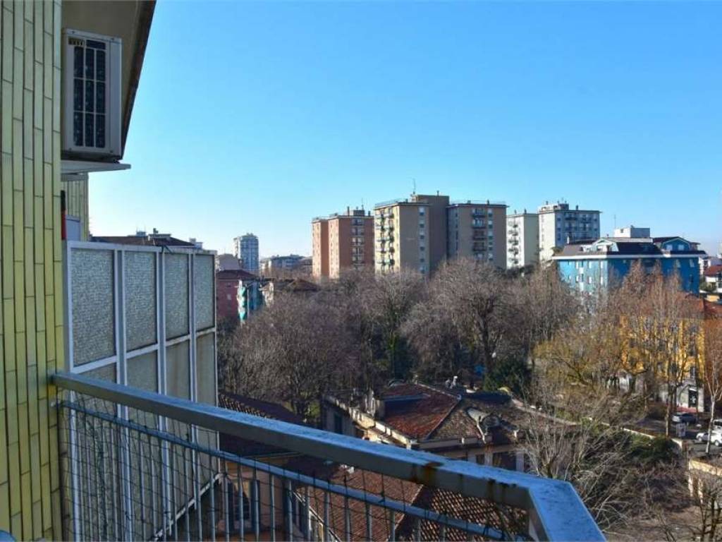 appartamento in vendita a Sesto San Giovanni in zona Rondinella