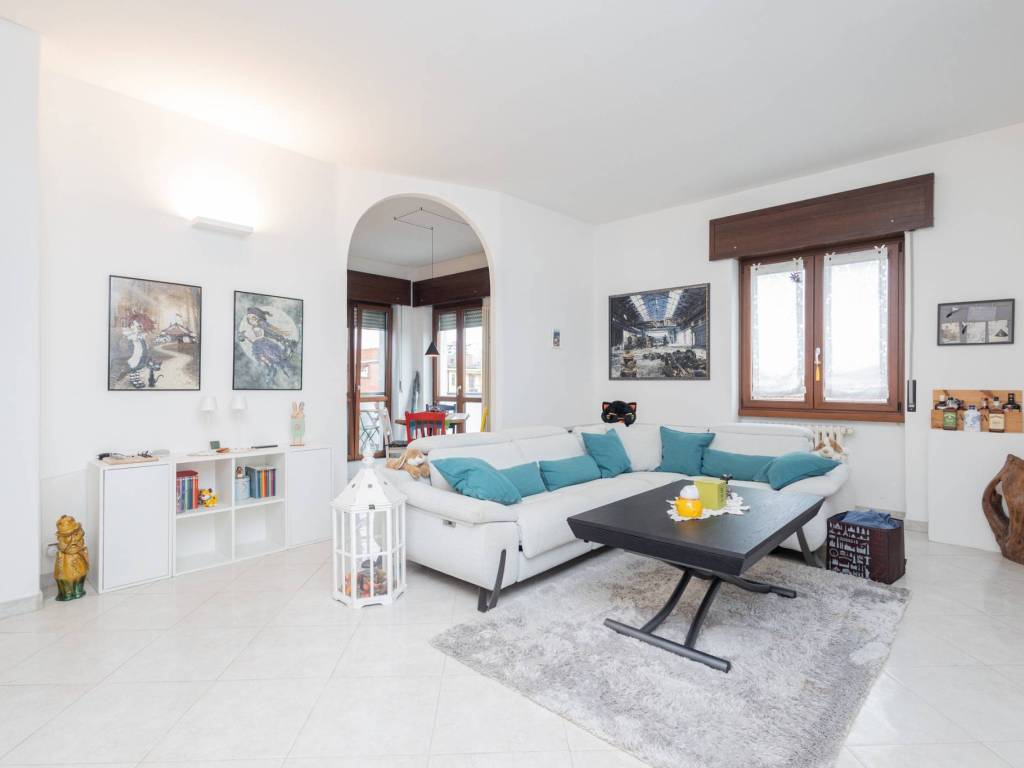 appartamento in vendita a Sesto San Giovanni in zona Rondinella