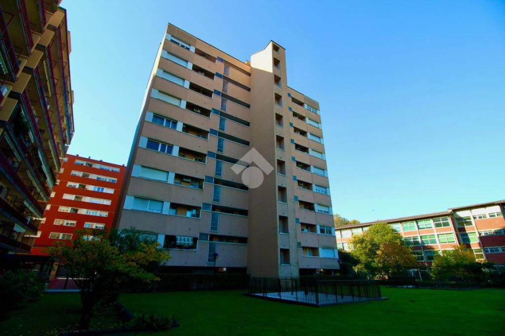 appartamento in vendita a Sesto San Giovanni in zona Rondinella