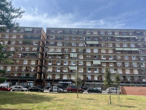 appartamento in vendita a Sesto San Giovanni in zona Rondinella