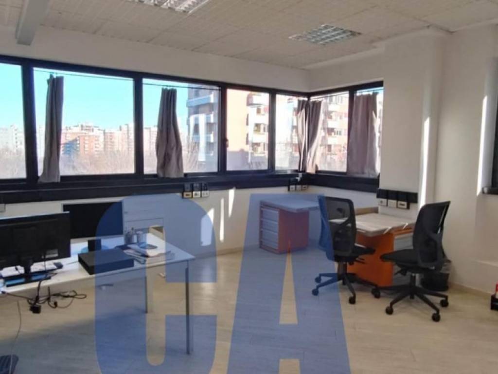ufficio in vendita a Sesto San Giovanni in zona Rondinella
