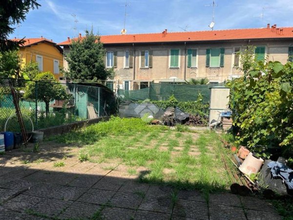 appartamento in vendita a Sesto San Giovanni in zona Pelucca/Villaggio Falck