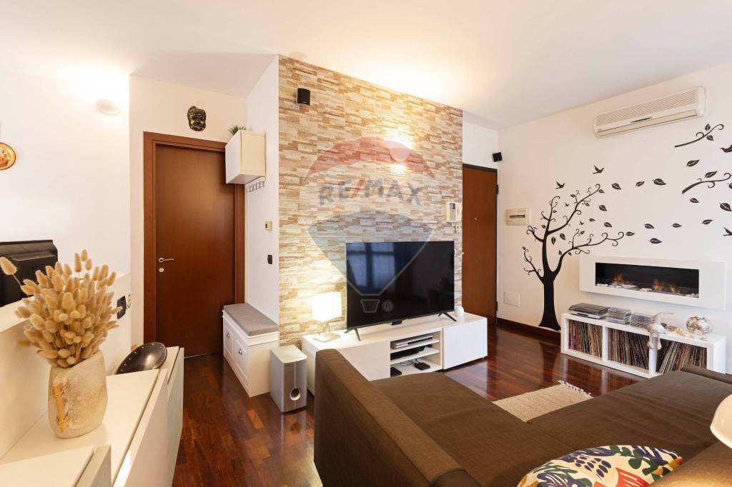 appartamento in vendita a Sesto San Giovanni in zona Rondò/Torretta