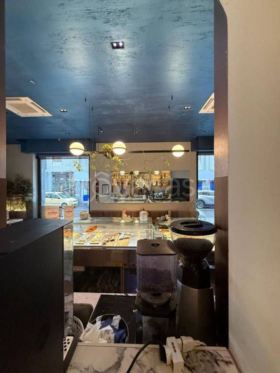 negozio in vendita a Sesto San Giovanni in zona Rondò/Torretta