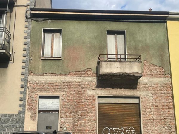 casa indipendente in vendita a Sesto San Giovanni in zona Rondò/Torretta