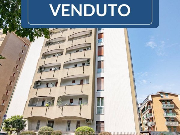 appartamento in vendita a Sesto San Giovanni in zona Rondò/Torretta