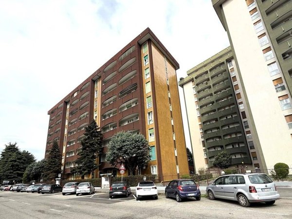 appartamento in vendita a Sesto San Giovanni in zona Rondò/Torretta