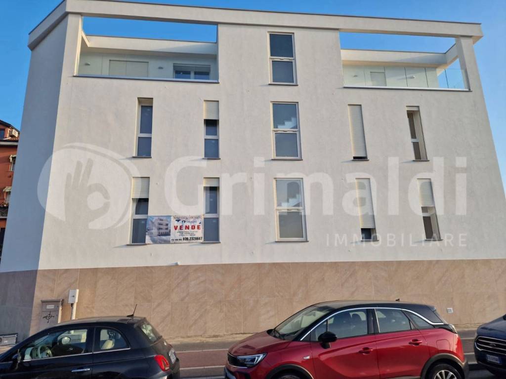 appartamento in vendita a Sesto San Giovanni in zona Restellone