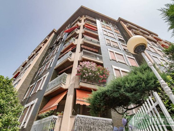 appartamento in vendita a Sesto San Giovanni in zona Rondò/Torretta